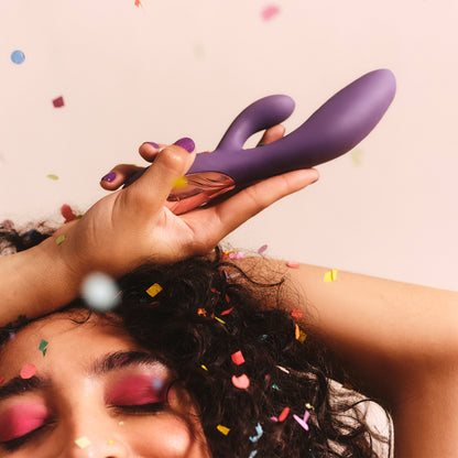 LELO - Ina Thrust - Rabbit-vibrator met stootbeweging - Zwart